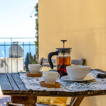 Bed & Breakfast Tauromenion 3*