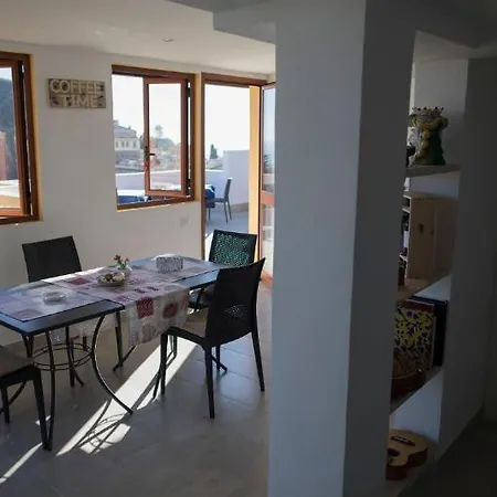 Bed & Breakfast Tauromenion 3*