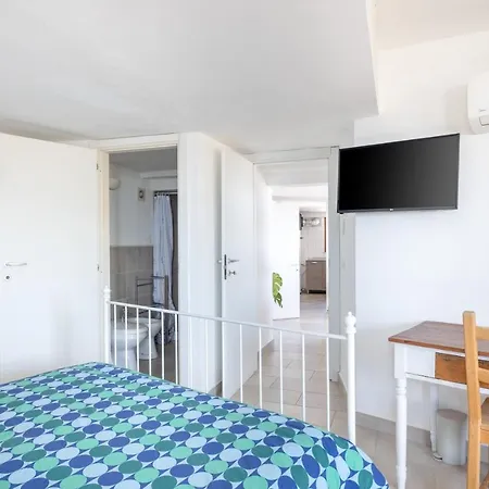 Tauromenion Bed & Breakfast 4*