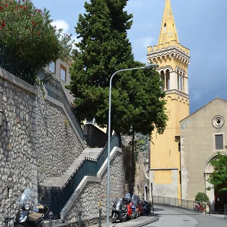 Tauromenion Bed & Breakfast