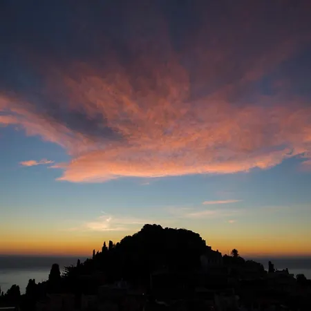 Bed & Breakfast Tauromenion 4*